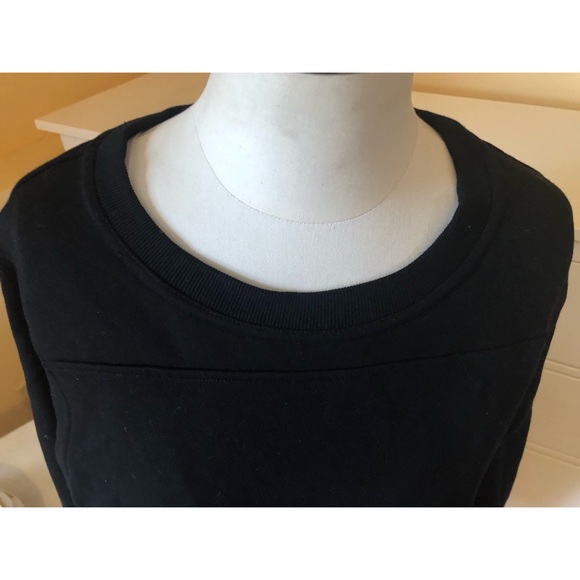 Black sweater - Picture 6 of 6